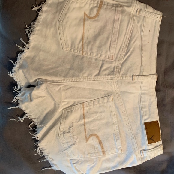 American Eagle High-Waisted Shorts - Picture 3 of 3
